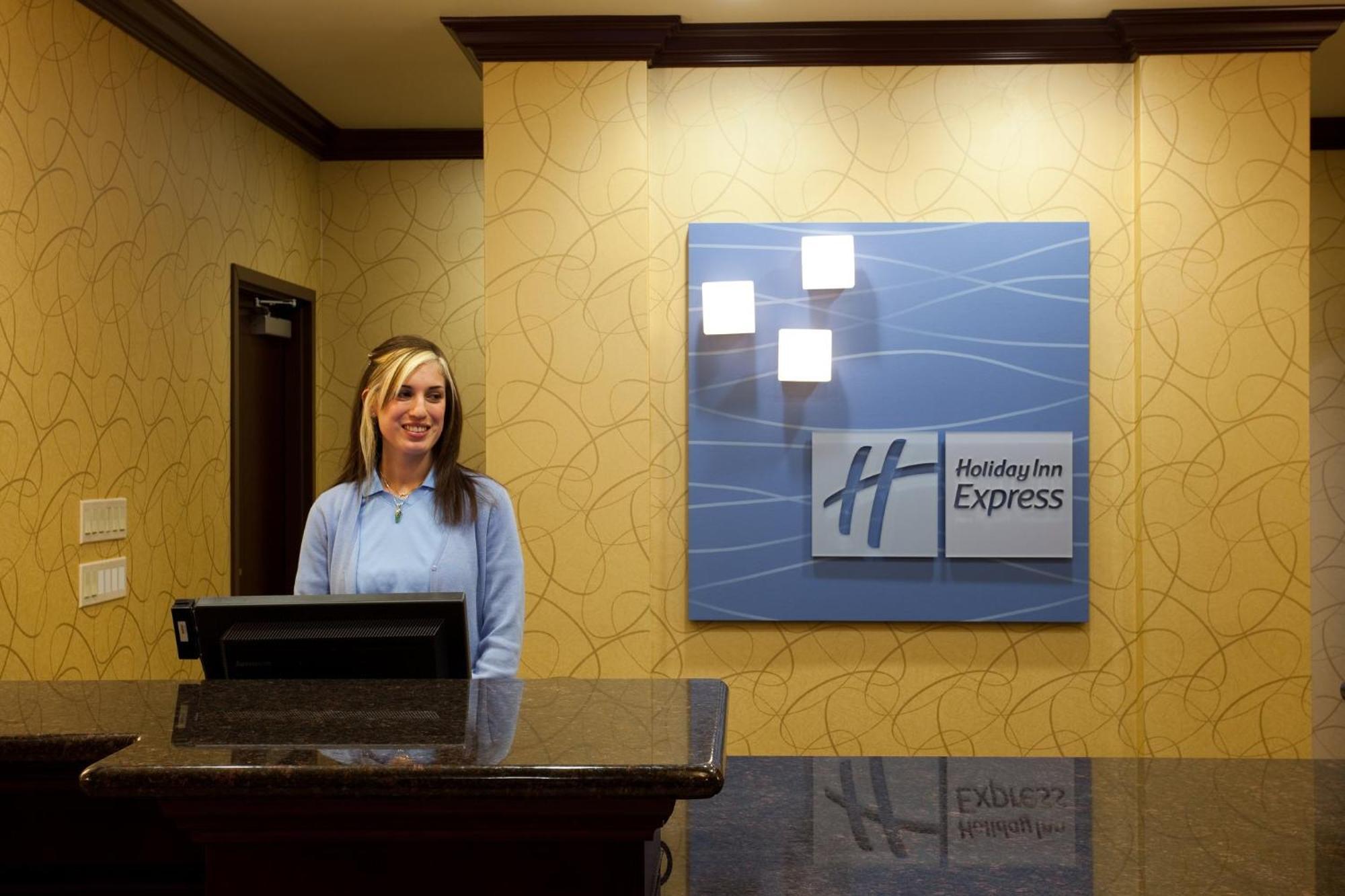 Holiday Inn Express & Suites Frazier Park By Ihg Lebec Bagian luar foto