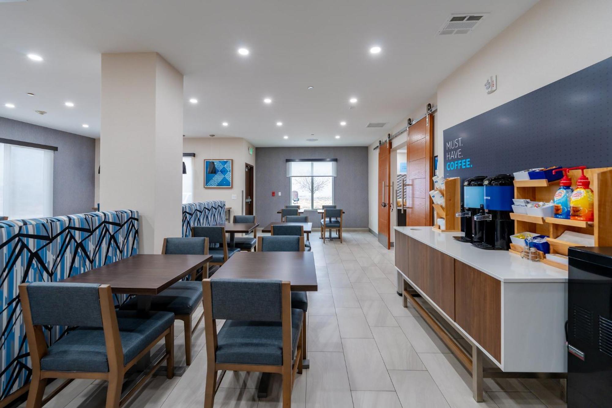 Holiday Inn Express & Suites Frazier Park By Ihg Lebec Bagian luar foto