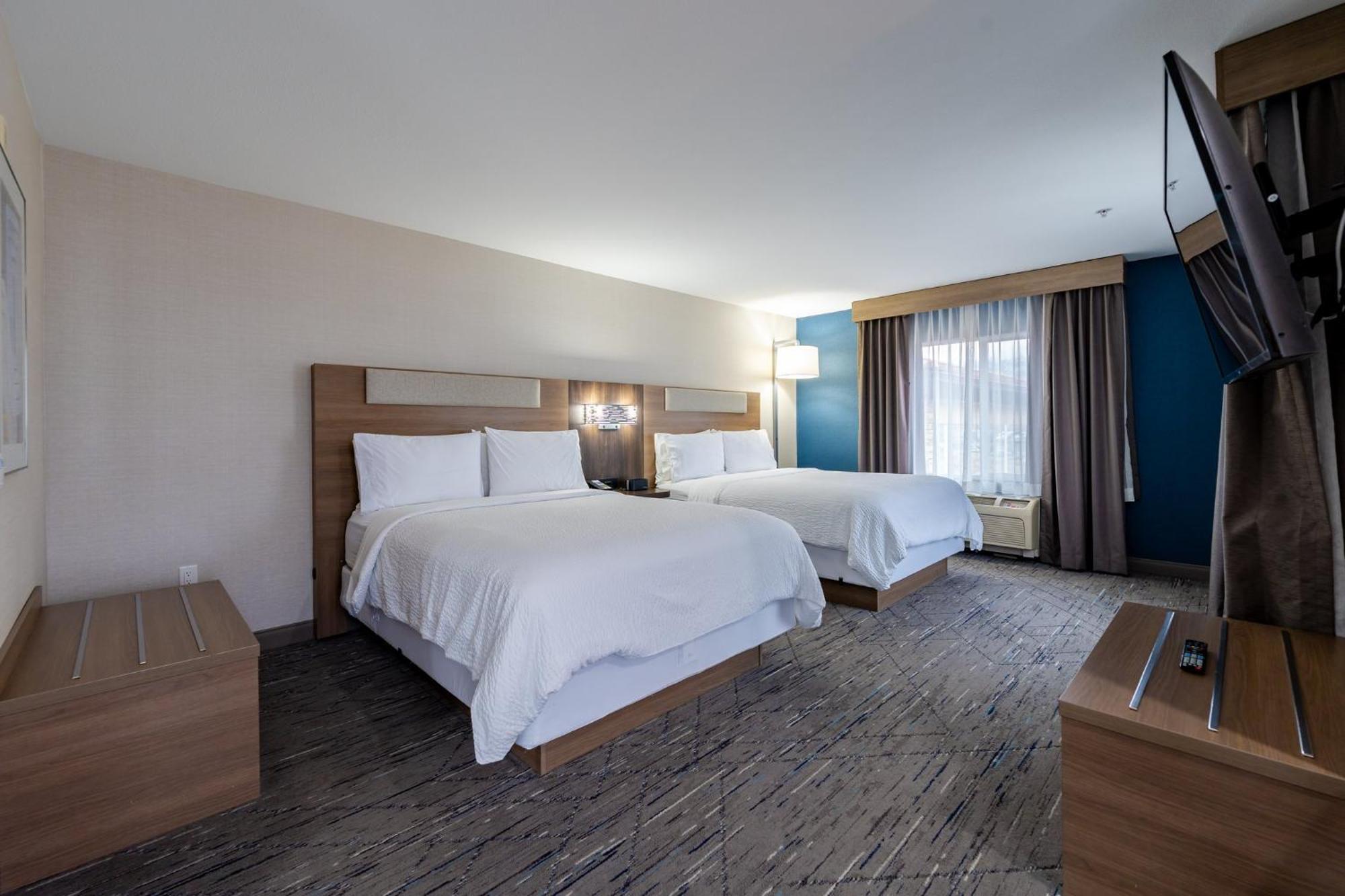 Holiday Inn Express & Suites Frazier Park By Ihg Lebec Bagian luar foto